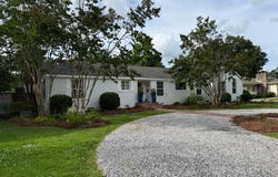 403 E Harding Avenue, Greenwood, MS 38930
