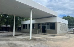 1327 E SILVER SPRINGS Boulevard, OCALA, FL 34470