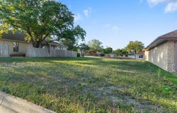 5906 Brook Fls, Windcrest, TX 78239