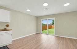 806 E 6th St., Nixon, TX 78140