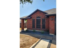 504 Texas Ave, Round Rock, TX 78664