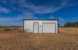 302 S Tallmadge Avenue, Happy, TX 79042
