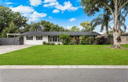 412 DEVILLE Drive E, LARGO, FL 33771
