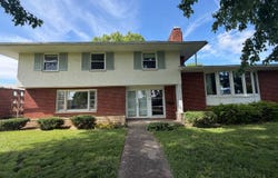 419 Vinton Ave, Mc Arthur, OH 45651
