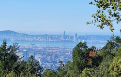 6733 Longwalk Dr, Oakland, CA 94611