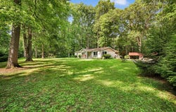 233 Acorn Ln, Lititz, PA 17543