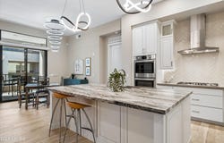 5250 E DEER VALLEY Drive, Phoenix, AZ 85054