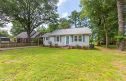 371 Bolivar Highway, Jackson, TN 38301