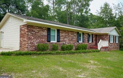 307 Pinewood Drive, Dublin, GA 31021