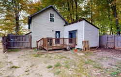 10 No Name Street, Norway, ME 04268