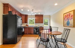 8 Bradley Dr, Groton, MA 01450