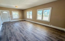 910 S 7th St, Lamar, CO 81052