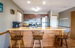 40 Robinwood Drive, Lake Ozark, MO 65049