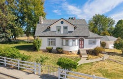 384 Center St., Etna, CA 96027-9748