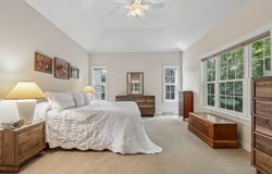 749 Prestwick Ct, Oconomowoc, WI 53066