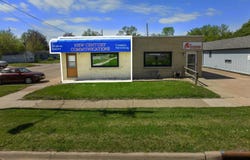 2101 Falls Avenue, Waterloo, IA 50701