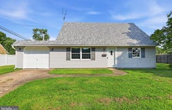 2 TIMOTHY Lane, LEVITTOWN, PA 19054
