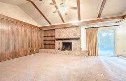 808 Herder Ave, Schulenburg, TX 78956