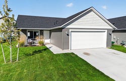 6295 W Bowmore Ln, Rathdrum, ID 83858
