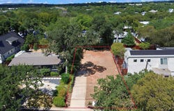 2406 W 10th St, Austin, TX 78703