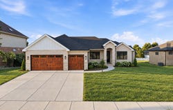 87 Primrose Drive, Dyer, IN 46311