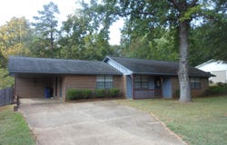 377 Pineridge Dr, Pontotoc, MS 38863