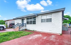 951 W 30th St, Hialeah, FL 33012