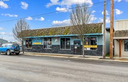 210 N MOLALLA Ave, Molalla, OR 97038