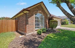 6017 Hilltop Drive, Watauga, TX 76148