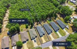 5159 Lake Dr, Crestview, FL 32539