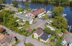 140 First, Esopus, NY 12429