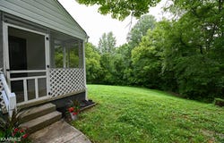 8905 Childress Rd, Powell, TN 37849