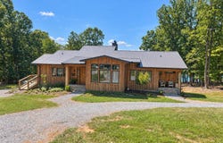 214 Saunders Point Rd, Huddleston, VA 24104