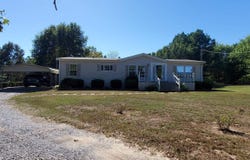 124 P T Lane, Mena, AR 71953