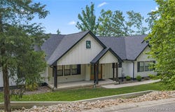 102 W Crossfox Trail, Camdenton, MO 65020