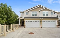 1303 E WEYBURN Ln, Holladay, UT 84117