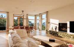 5698 Holly Oak Dr, Los Angeles, CA 90068