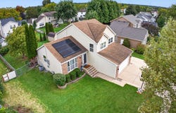 353 Valley Forge Avenue, South Elgin, IL 60177