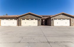 14176 Kiowa, Apple Valley, CA 92307