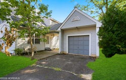 526 E Revere Way, Galloway, NJ 08205