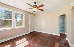 124 N 4th St, Cheney, WA 99004