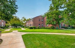 196-23 73rd Ave, Fresh Meadows, NY 11365
