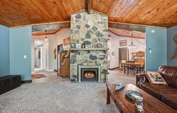 33 Estates Drive, Lake Harmony, PA 18624