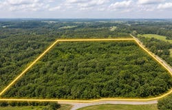 State Highway E, Hartville, MO 65667