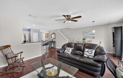 4582 LIMERICK Drive, TAMPA, FL 33610
