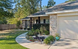 142 Lost Orchard Dr, Purvis, MS 39475