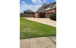 4304 Tree House Lane, Corinth, TX 76208