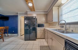 2810 Teakwood Dr, Longview, TX 75605