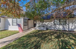 139 E Cottonwood Drive, Granite Shoals, TX 78654