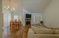 31371 The old Rd, Castaic, CA 91384